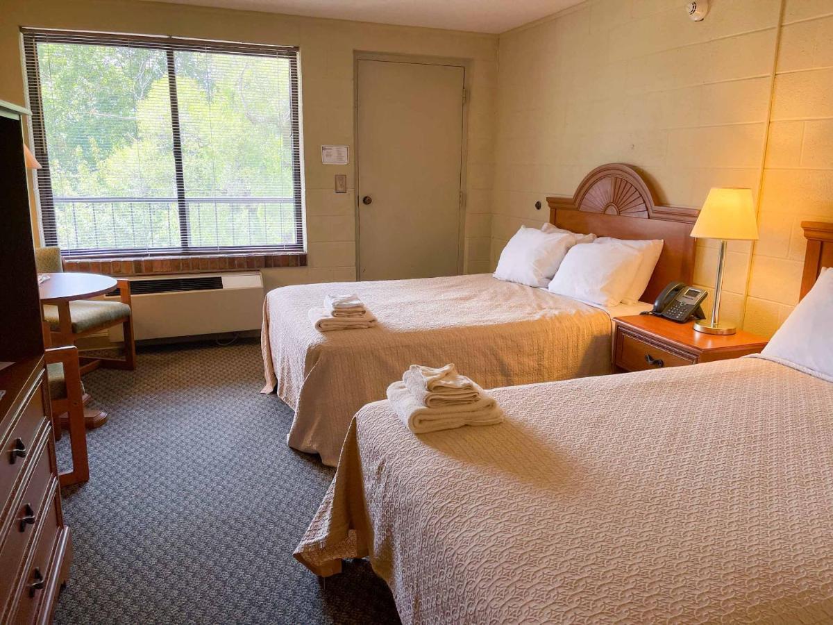 Hillside Lodge Lake Junaluska Екстериор снимка